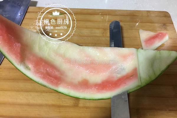 凉拌西瓜皮（简单爽口）的做法图解3