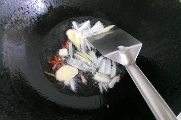 南瓜炖土豆的做法图解3