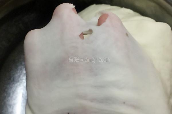 豆沙面包的做法图解3