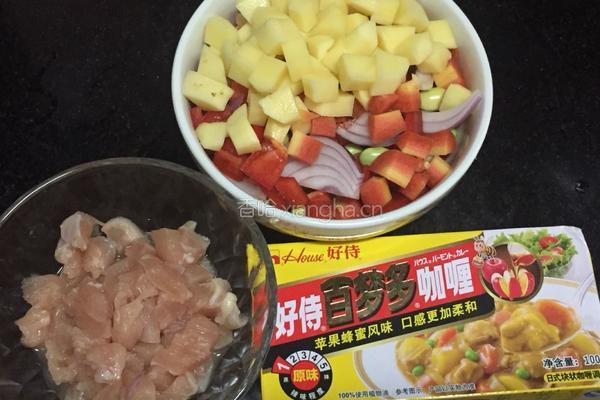 咖喱鸡肉焗饭的做法图解1