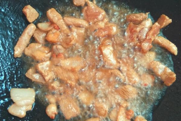 酸菜炒肉的做法图解4