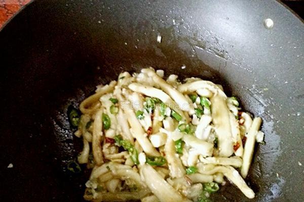 蚝油烧茄子的做法图解6
