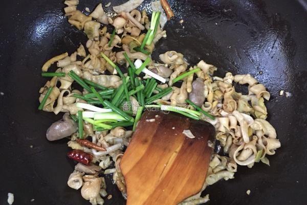 蚝油炒鸡肠的做法图解8
