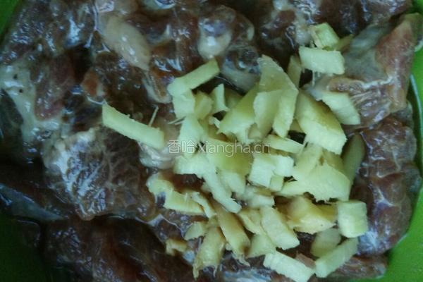 牛肉炒河粉的做法图解5