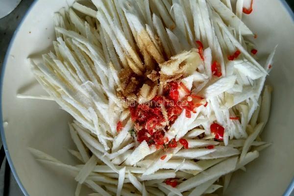 凉拌茭瓜的做法图解2
