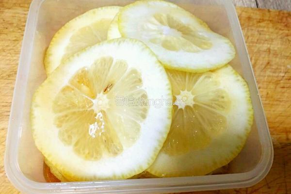 蜂蜜柠檬水的做法图解6