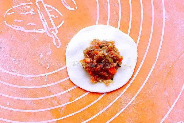 月牙饺子的做法图解5