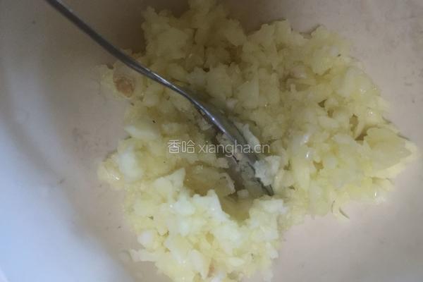 油泼菠菜面的做法图解2