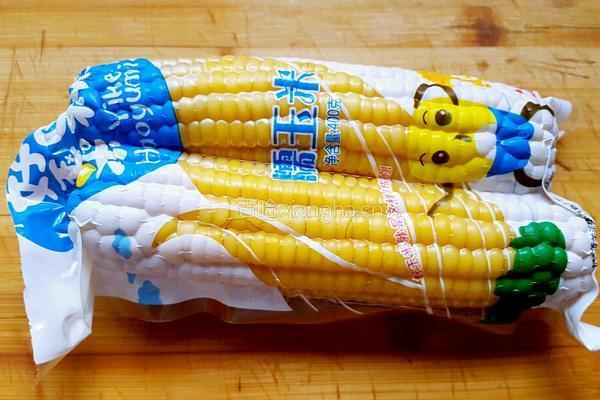 大米蒸玉米粒的做法图解3