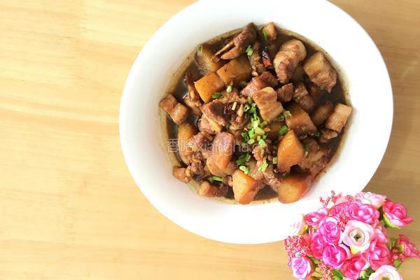 土豆红烧肉的做法图解3