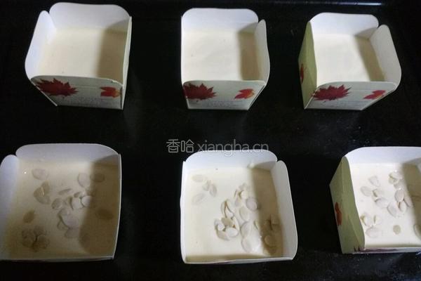 棉花纸杯蛋糕的做法图解4