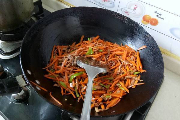 胡萝卜炒肉的做法图解10