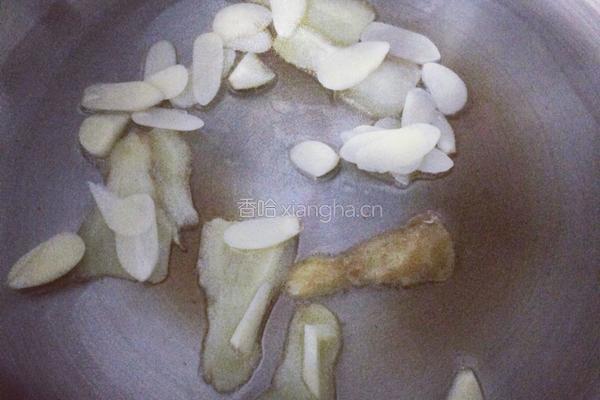 铁棍山药排骨汤的做法图解1