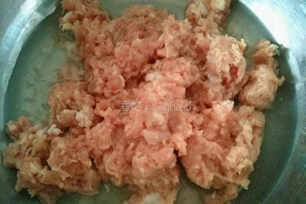 猪肉豇豆馅饺子的做法图解4