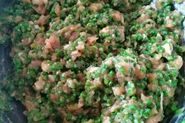 猪肉豇豆馅饺子的做法图解12
