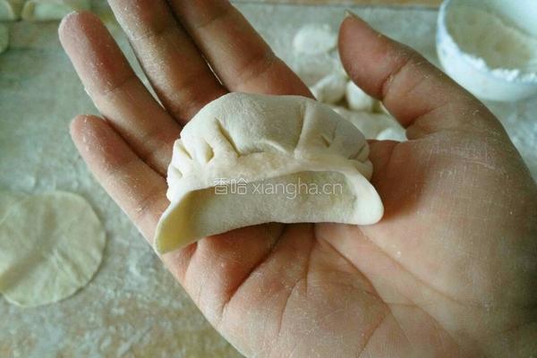 猪肉豇豆馅饺子的做法图解16