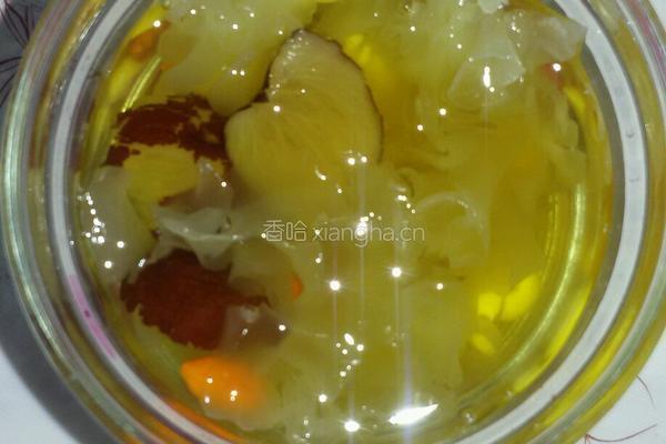 银耳莲子红枣汤的做法图解8