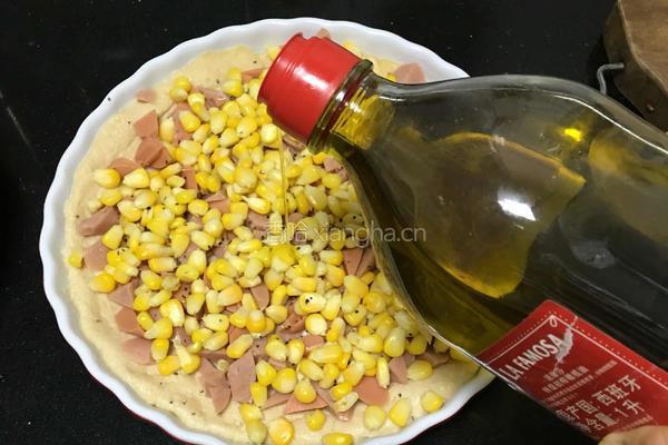 玉米火腿肠批萨的做法图解6