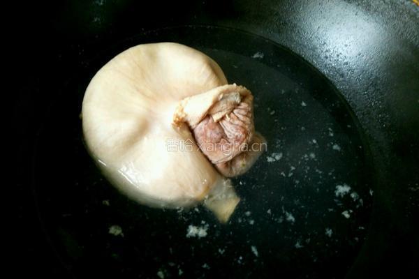 香菇玉米肚片汤的做法图解3