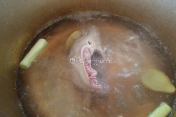 香菇玉米肚片汤的做法图解4