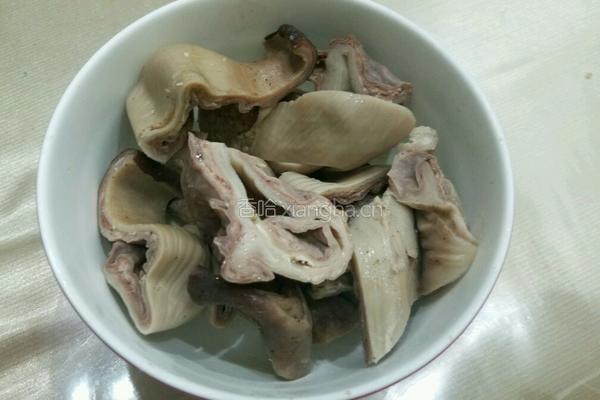 香菇玉米肚片汤的做法图解6