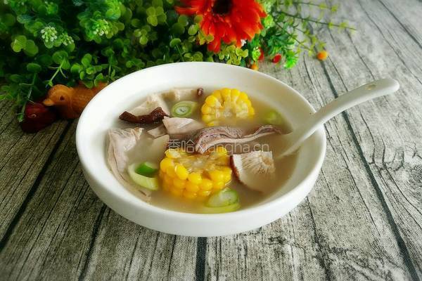 香菇玉米肚片汤的做法图解17