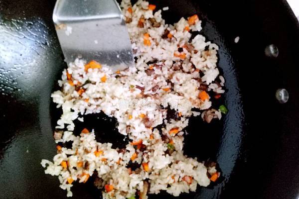 太阳花牛肉炒饭的做法图解7