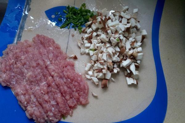 豆腐拌香菇瘦肉的做法图解4