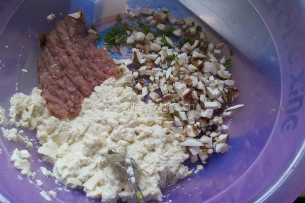豆腐拌香菇瘦肉的做法图解5
