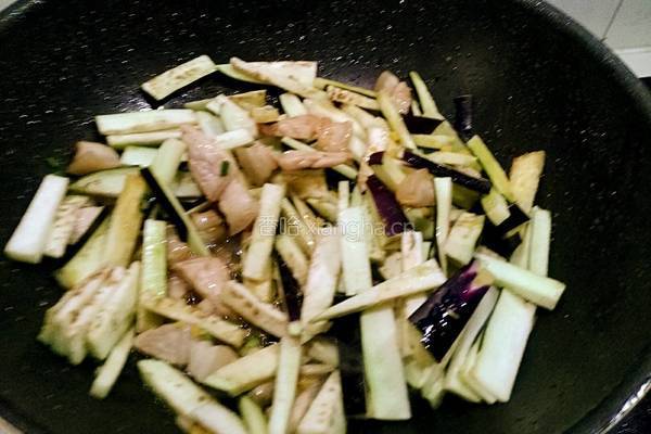  猪肉烧茄条的做法图解8