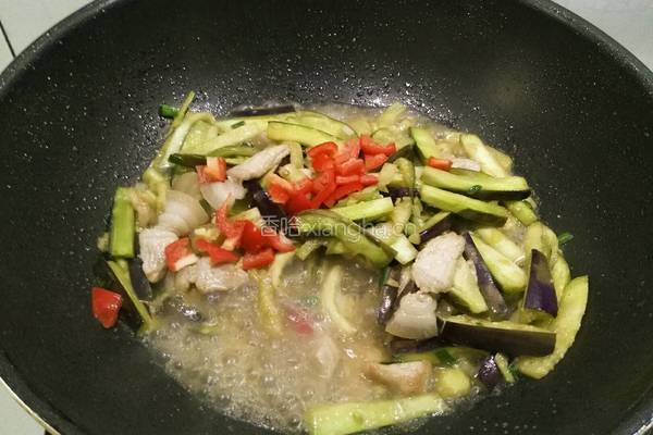  猪肉烧茄条的做法图解9