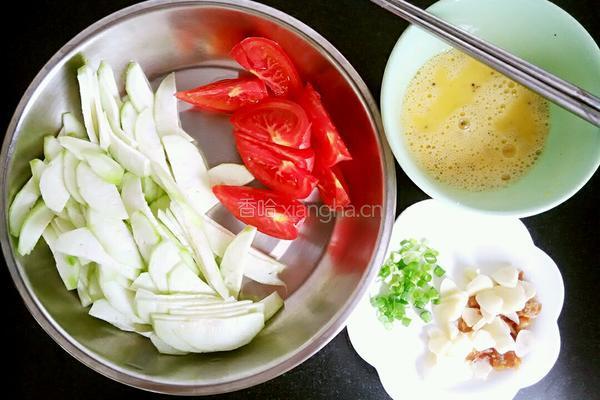 丝瓜蕃茄炒鸡蛋的做法图解2