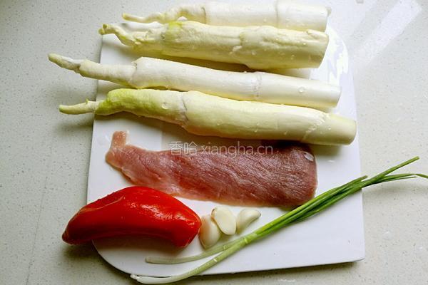 茭白炒肉丝的做法图解1