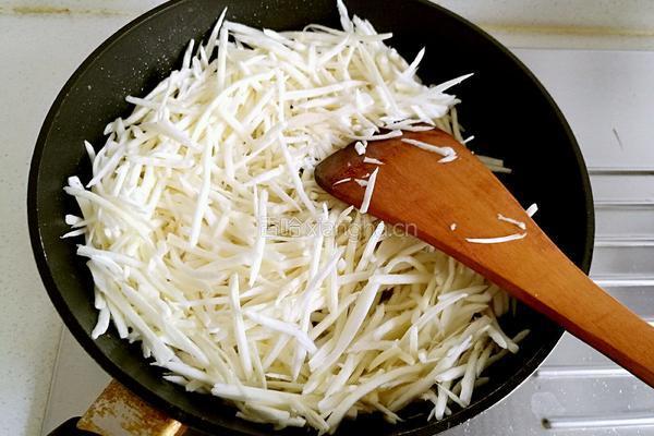茭白炒肉丝的做法图解12