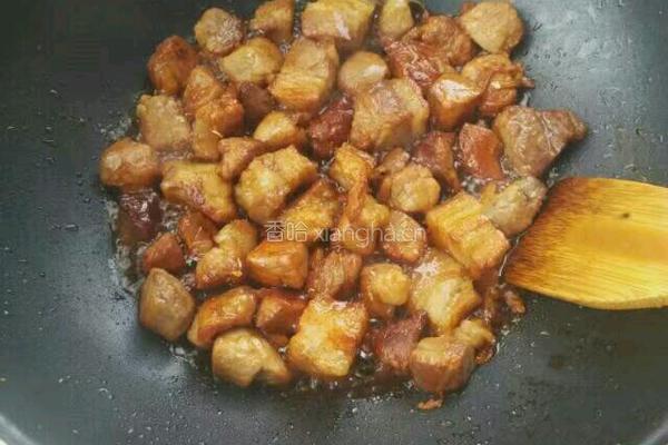 红烧肉炖铁杆山药的做法图解2