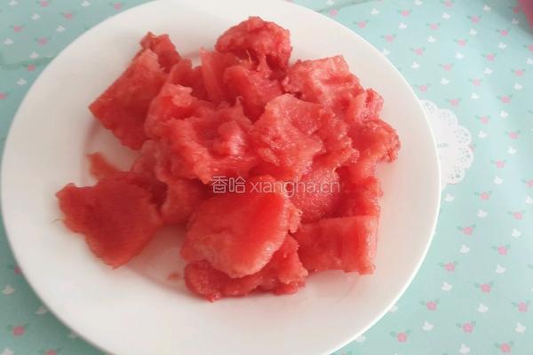 蜂蜜西瓜冰沙的做法图解2