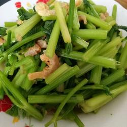 芹菜虾米的做法[图]