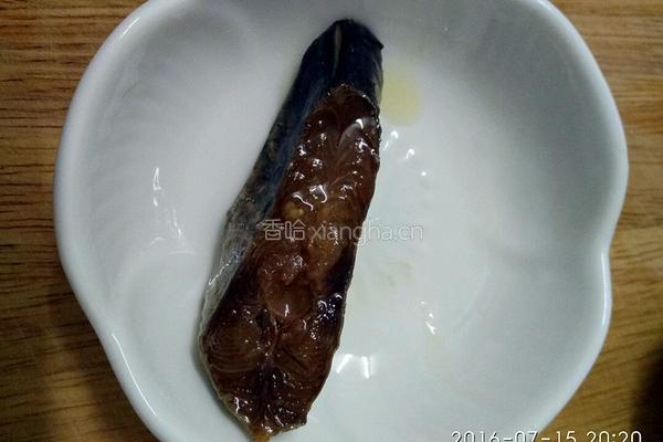 咸鱼茄子煲的做法图解2