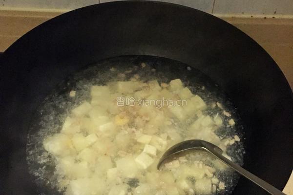 菠菜豆腐瘦肉海米蛋花汤的做法图解7
