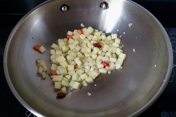 花样鸡肉咖喱饭的做法图解6