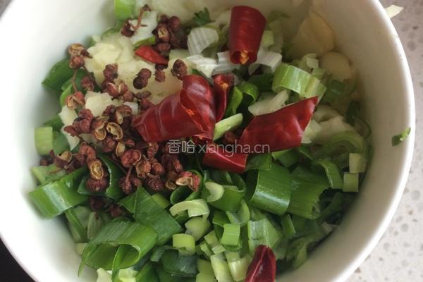 水煮牛肉的做法图解1