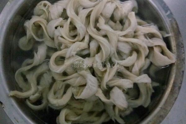 孜然面筋的做法图解1