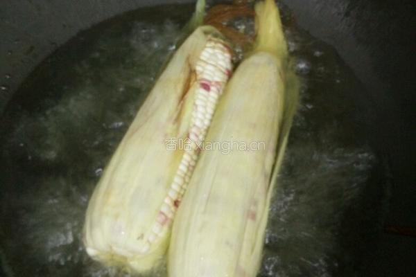 水煮糯米玉米的做法图解3