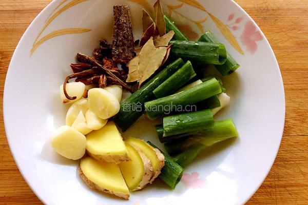 红烧肉炖豆角的做法图解3