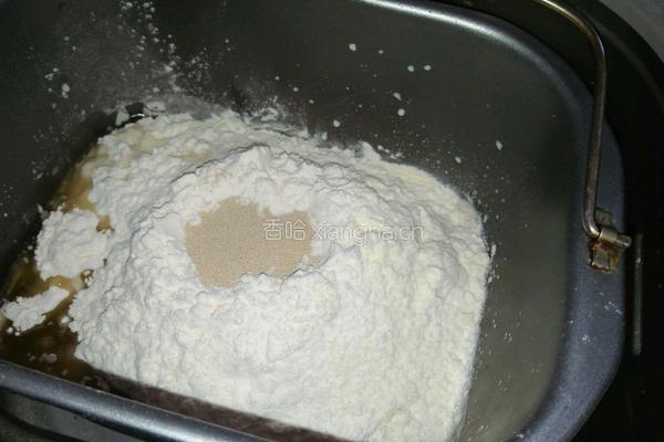 蜜豆甜面包的做法图解2