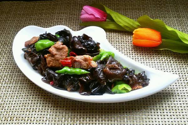 黑木耳炒肉片的做法图解10