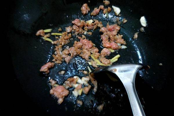 肉沫圆椒炒菜花的做法图解5