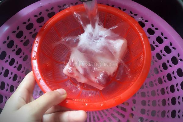 红烧东坡肉的做法图解1