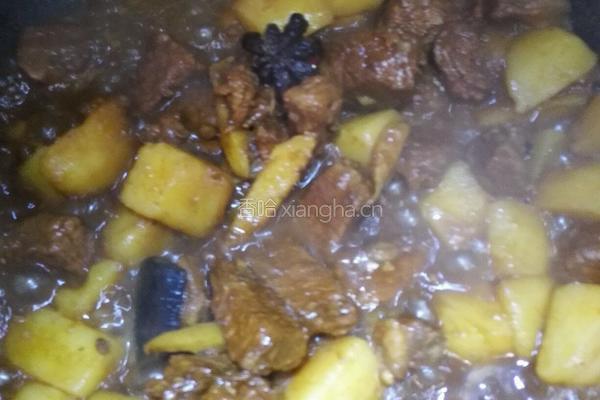 土豆烧牛肉的做法图解7