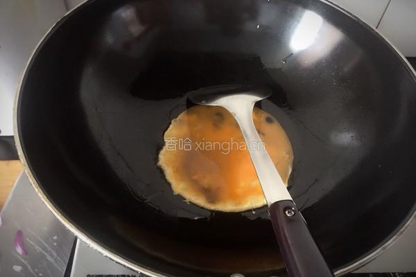 紫洋葱胡萝卜炒鸡蛋的做法图解4